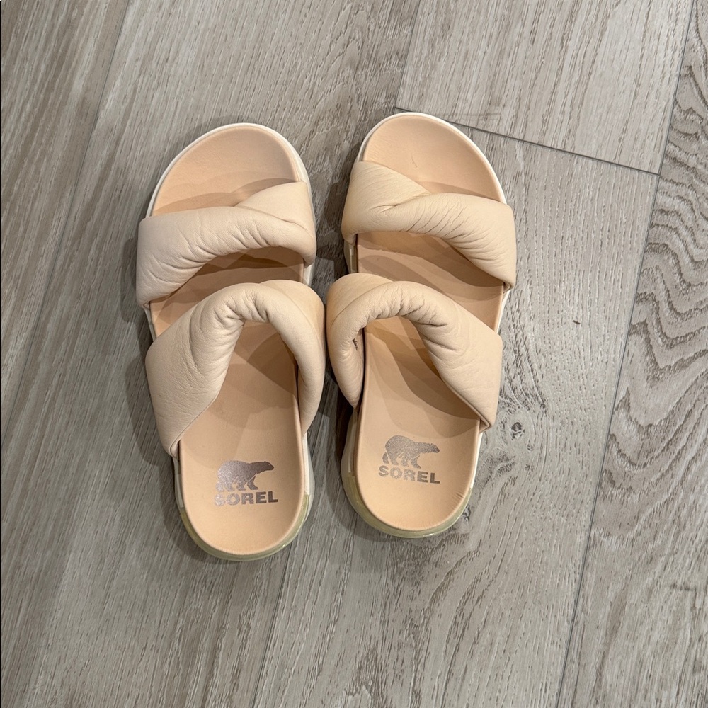 Sorel Women's Beige Slide Sandals